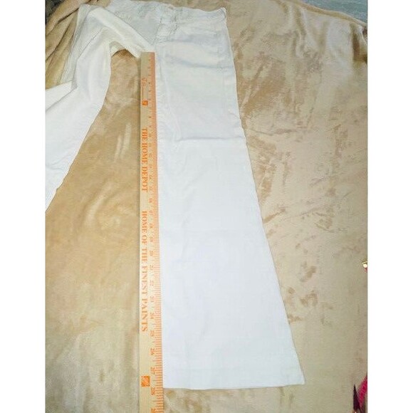 7 for All Mankind Dojo Flare Jeans Women's Size 24 Fits 27x28 White Denim - Picture 9 of 15